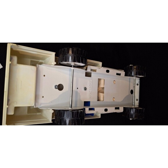 Vintage 1980 Tonka United Airlines Refueling Truck No. 2535 w/ Decal Sheet - Picture 9 of 9